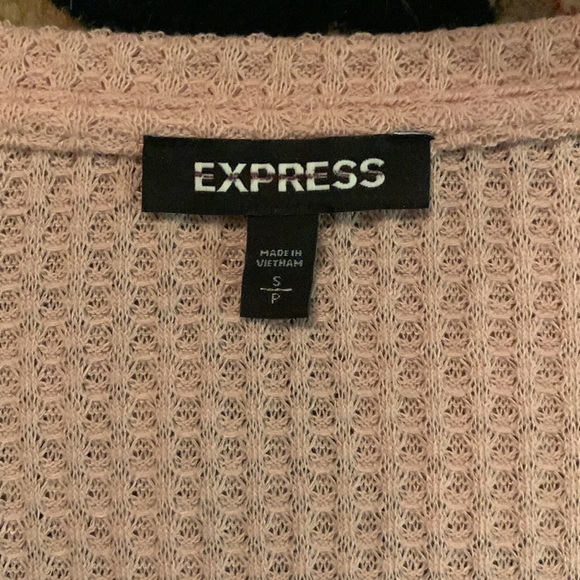 Top - Picture 2 of 2